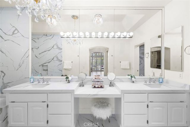 15 Sea Cove, Newport Beach, CA 92660