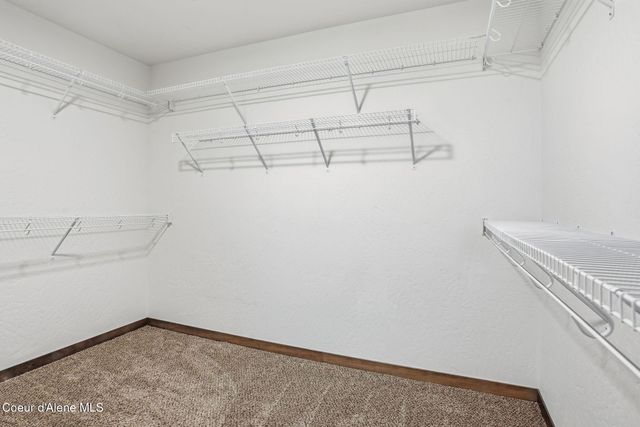 8323 W Splitrail AVE, Rathdrum, ID 83858