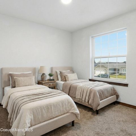 8323 W Splitrail AVE, Rathdrum, ID 83858