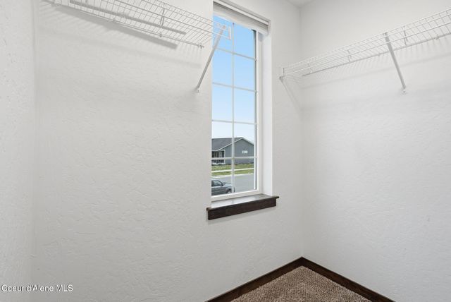 8323 W Splitrail AVE, Rathdrum, ID 83858