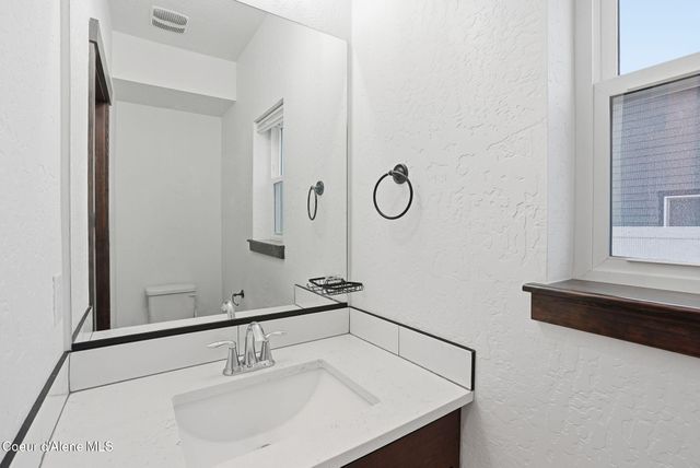 8323 W Splitrail AVE, Rathdrum, ID 83858