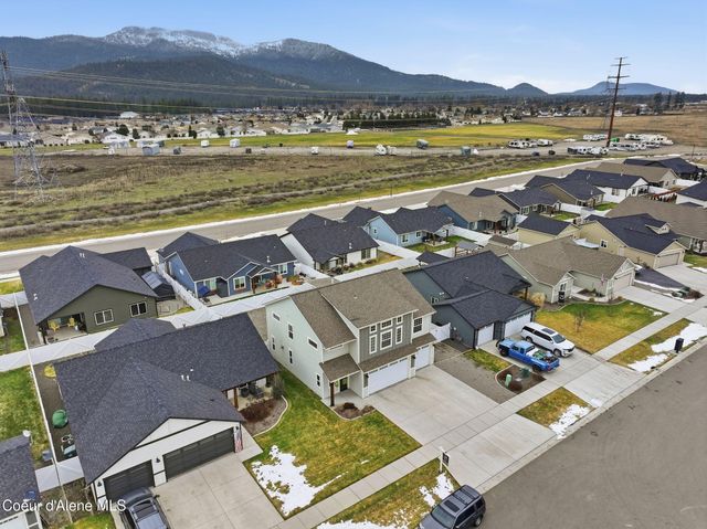 8323 W Splitrail AVE, Rathdrum, ID 83858