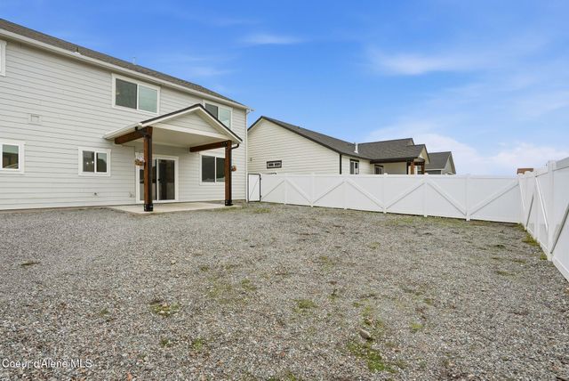 8323 W Splitrail AVE, Rathdrum, ID 83858