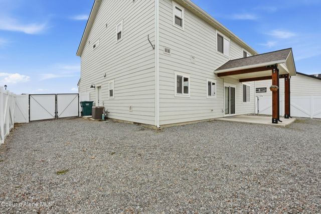 8323 W Splitrail AVE, Rathdrum, ID 83858