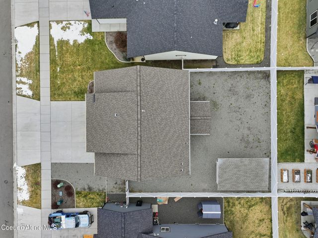 8323 W Splitrail AVE, Rathdrum, ID 83858