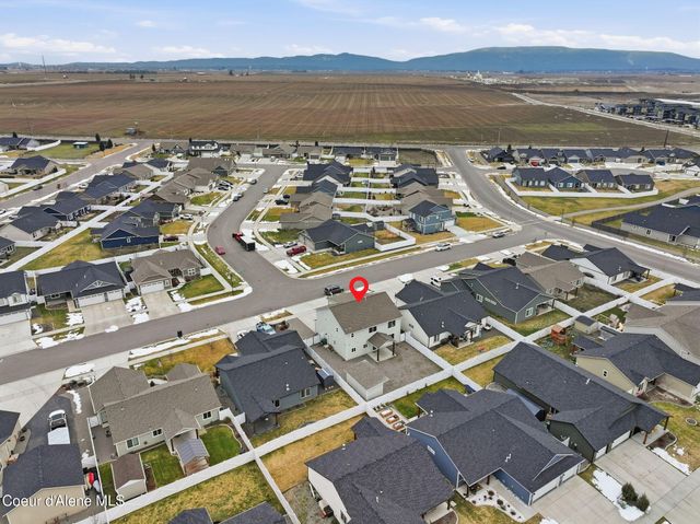 8323 W Splitrail AVE, Rathdrum, ID 83858