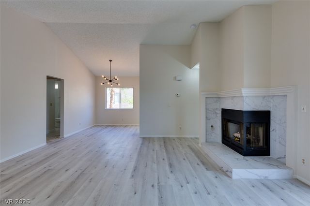 582 Searchlight Drive, Las Vegas, NV 89110