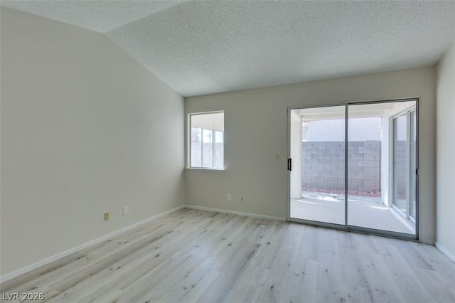 582 Searchlight Drive, Las Vegas, NV 89110