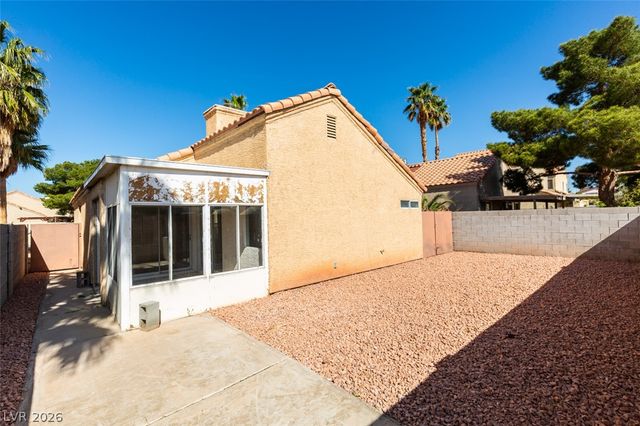 582 Searchlight Drive, Las Vegas, NV 89110