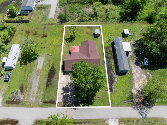 311 N 1st Street, Porum, OK 74455