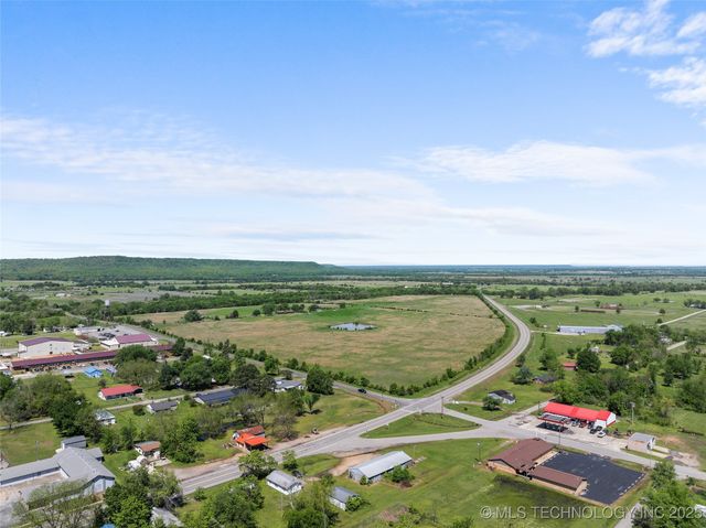 311 N 1st Street, Porum, OK 74455