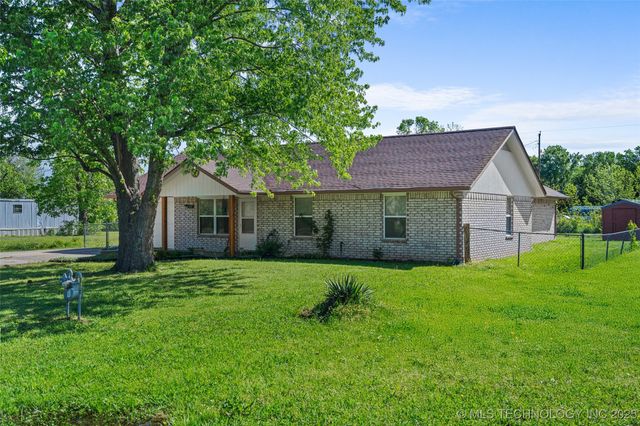 311 N 1st Street, Porum, OK 74455