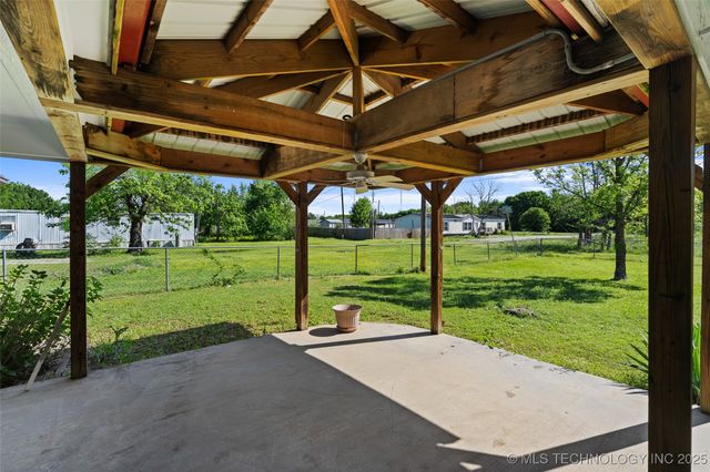 311 N 1st Street, Porum, OK 74455