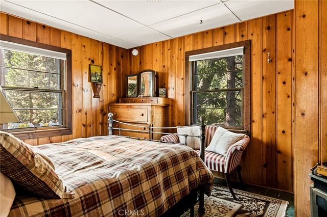 363 Mittry, Lake Arrowhead, CA 92352