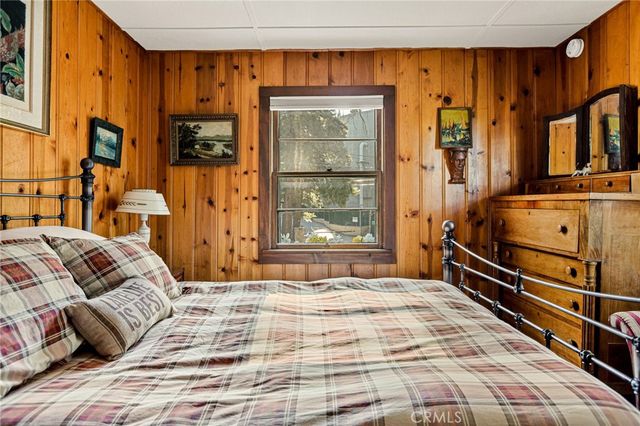 363 Mittry, Lake Arrowhead, CA 92352