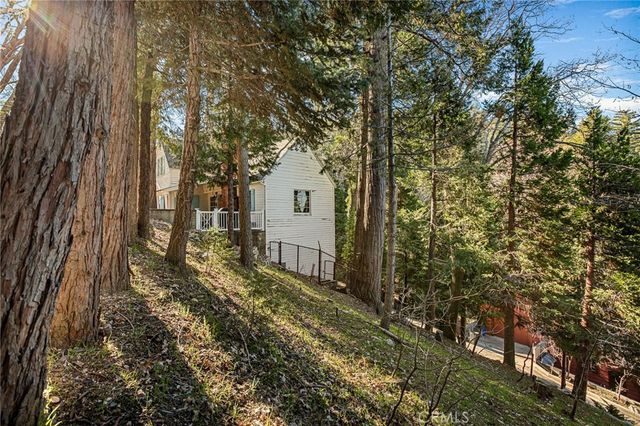 363 Mittry, Lake Arrowhead, CA 92352