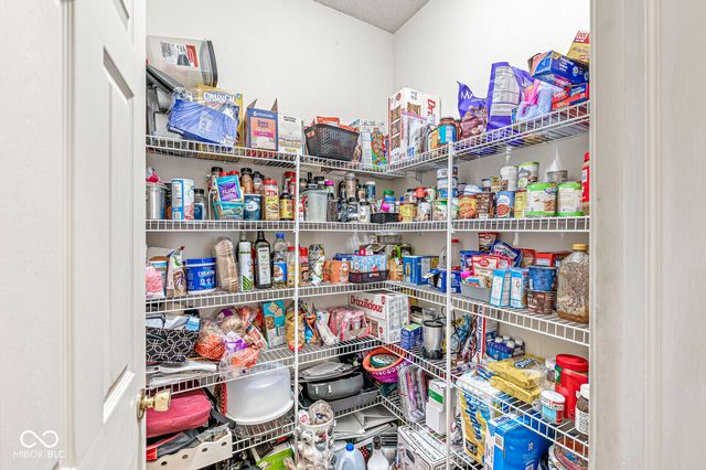 19173 Fox Chase Drive, Noblesville, IN 46062