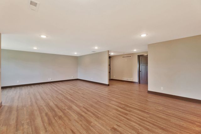 3155 E Reiss St, Park City, KS 67219