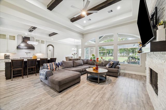 128 Road 6615, Dayton, TX 77535