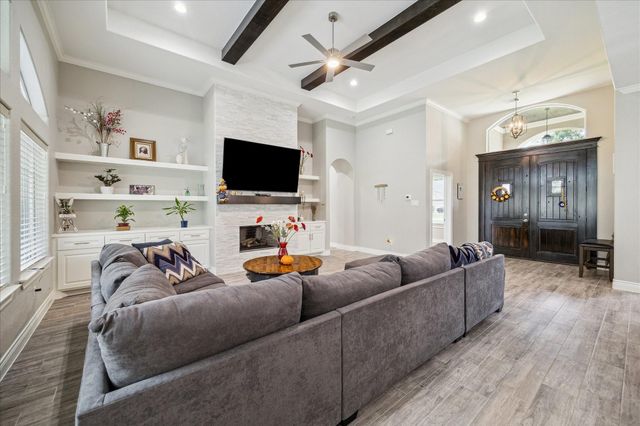 128 Road 6615, Dayton, TX 77535