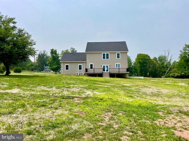 226 CEMETERY RD, Schwenksville, PA 19473