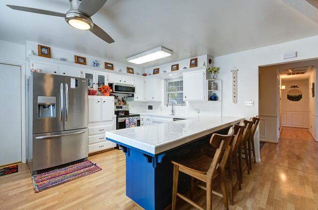 4456 N Dearing Avenue, Fresno, CA 93726