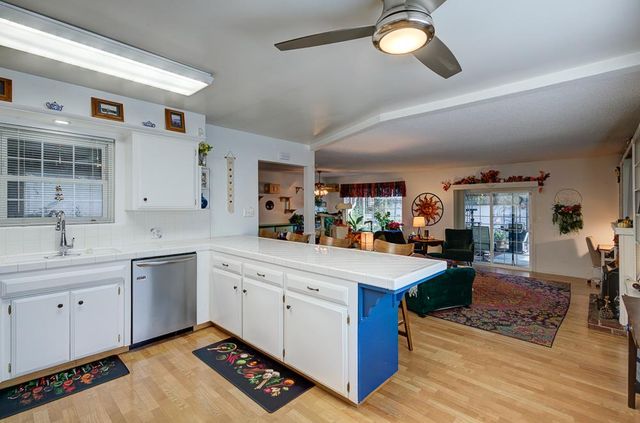 4456 N Dearing Avenue, Fresno, CA 93726