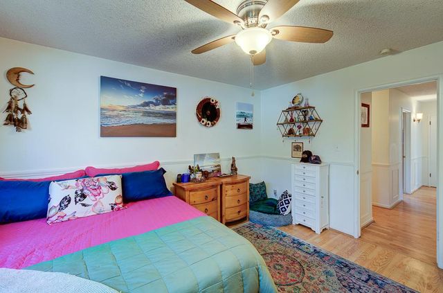 4456 N Dearing Avenue, Fresno, CA 93726