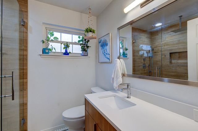 4456 N Dearing Avenue, Fresno, CA 93726