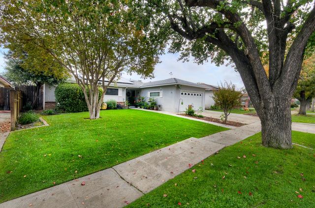 4456 N Dearing Avenue, Fresno, CA 93726
