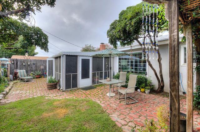 4456 N Dearing Avenue, Fresno, CA 93726