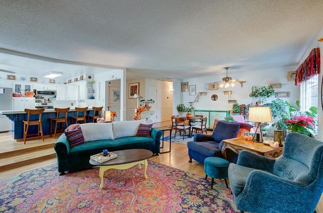 4456 N Dearing Avenue, Fresno, CA 93726