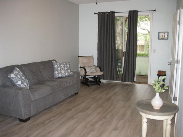 3090 POINTER DRIVE 3090, Palm Harbor, FL 34683