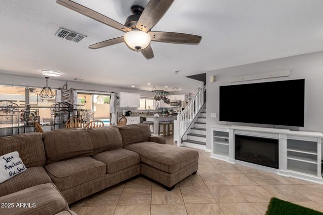 16935 W CENTRAL Street, Surprise, AZ 85388