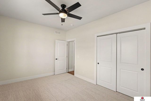 7315 isidore Drive, Lincoln, NE 68516