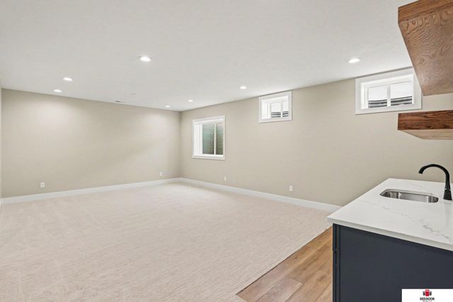 7315 isidore Drive, Lincoln, NE 68516