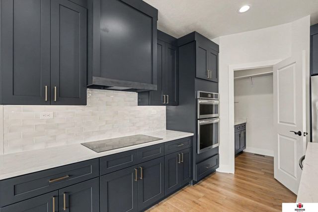 7315 isidore Drive, Lincoln, NE 68516
