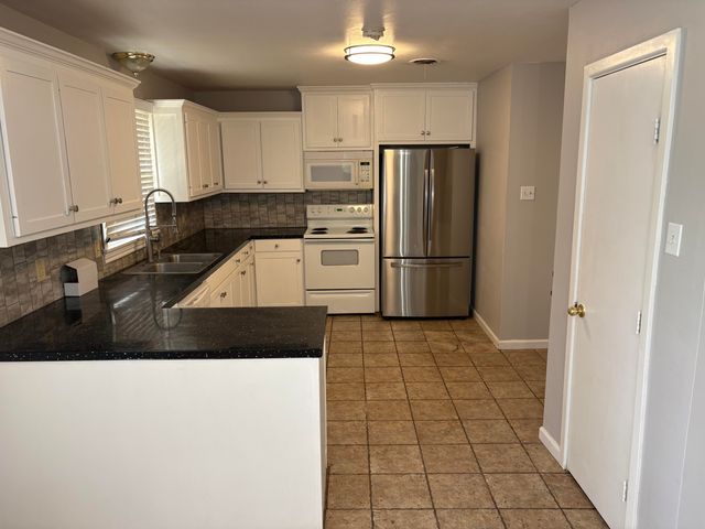 3025 57th Street, Lubbock, TX 79413