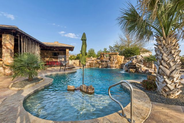 609 Walker Lane, Lucas, TX 75002