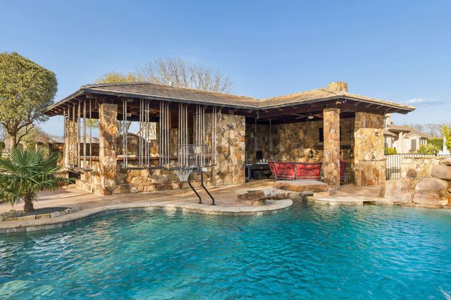 609 Walker Lane, Lucas, TX 75002