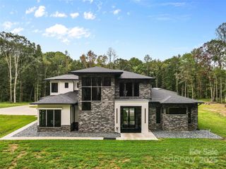 9625 Beatties Ford Road, Huntersville, NC 28078