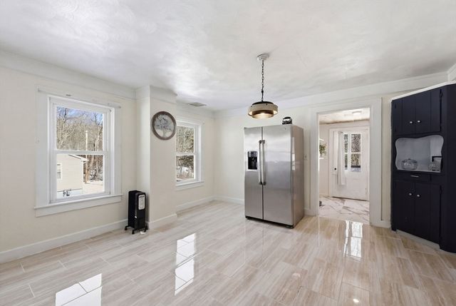 40 Hillside Ave, Warren, MA 01083