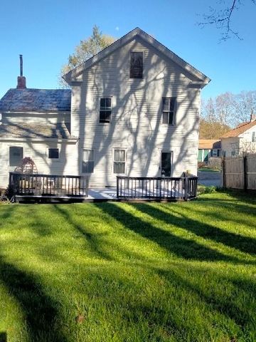40 Hillside Ave, Warren, MA 01083