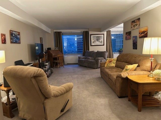 320 Fort Duquesne Blvd 8M, Downtown Pgh, PA 15222