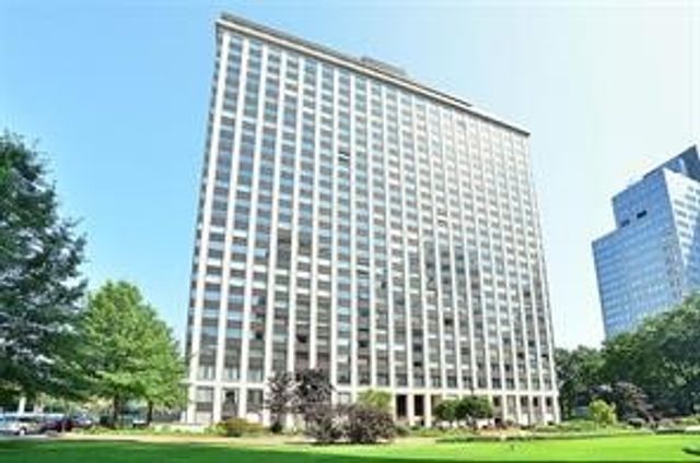 320 Fort Duquesne Blvd 8M, Downtown Pgh, PA 15222