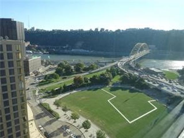 320 Fort Duquesne Blvd 8M, Downtown Pgh, PA 15222