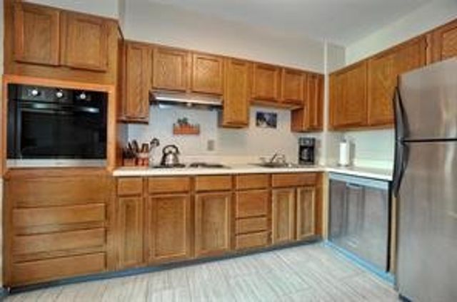 320 Fort Duquesne Blvd 8M, Downtown Pgh, PA 15222