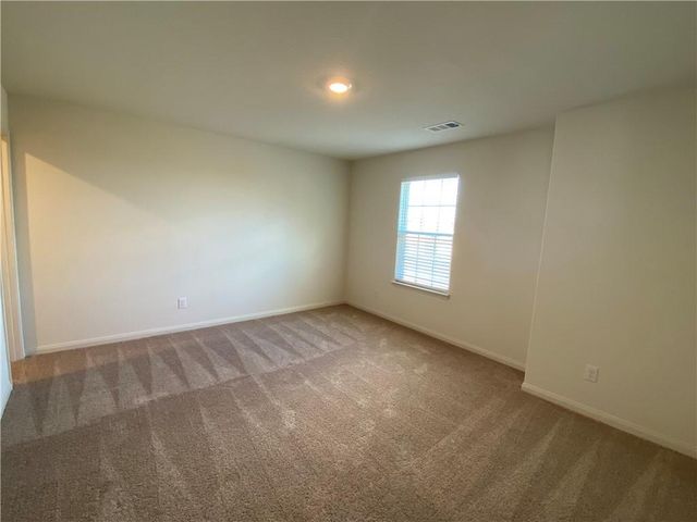 105 Brunswick LN, Jarrell, TX 76537