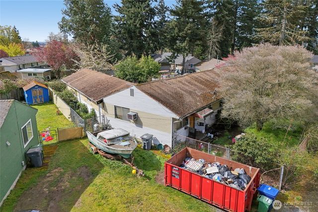 2008 Harrington Circle NE, Renton, WA 98056