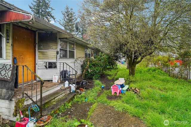 2008 Harrington Circle NE, Renton, WA 98056